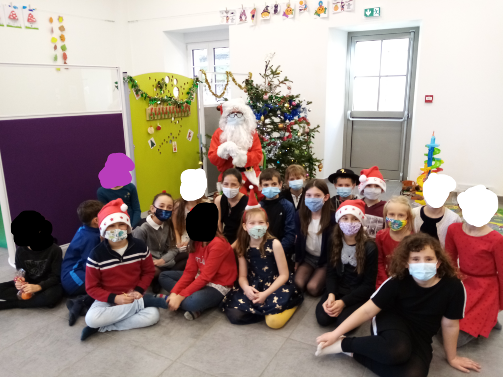 Photo De Groupe Père Noël 2020